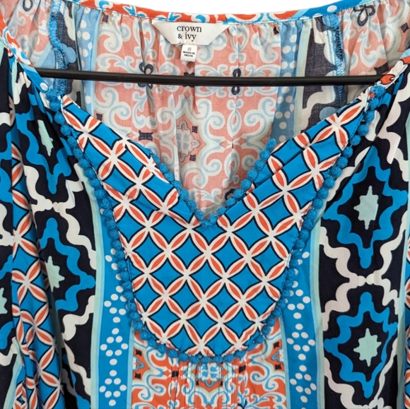 Crown and Ivy Multi Colored Blouse Sz Sm - Picture 2 of 2